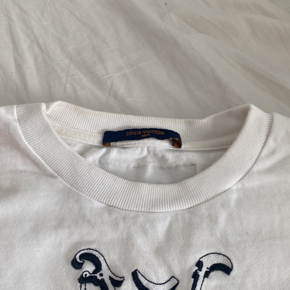 LV PENDANT EMBROIDERY T-SHIRT - Picture 2 of 9